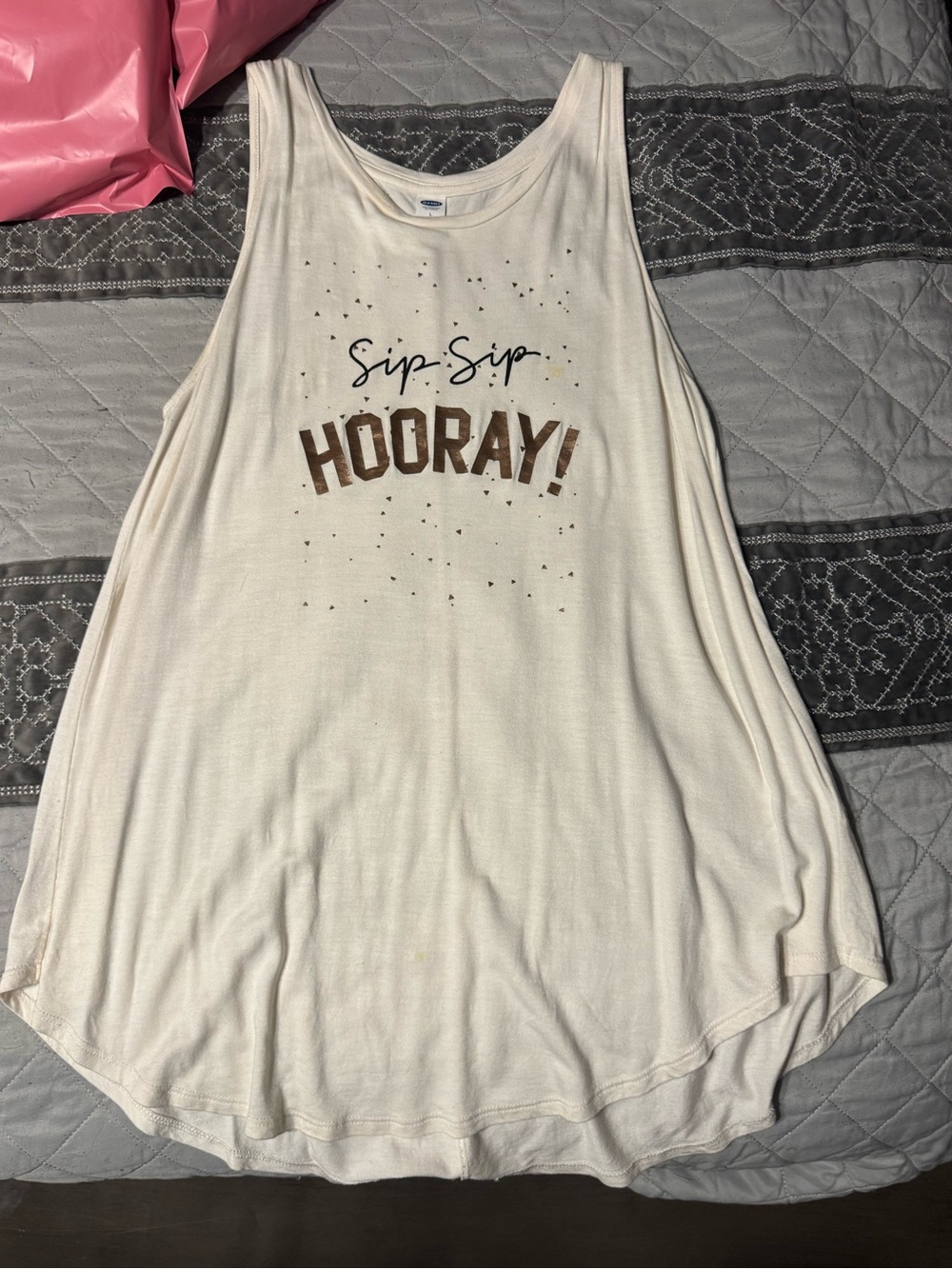 Old Navy Graphic long Tank Tops